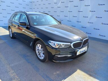BMW SERIE 5 520dA Touring + Driving Assistant + Parking Assistant + Carga Inalámbrica
